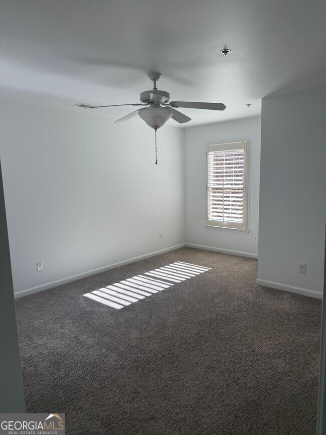 Building Photo - 4703 Legacy Cove Ln