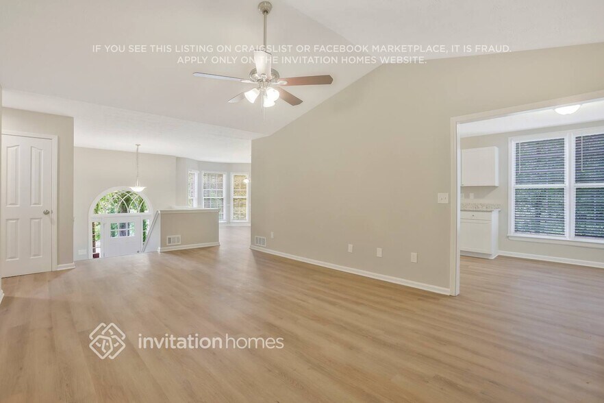 Building Photo - 5900 Branden Hill Ln