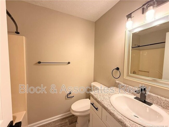 Building Photo - 4065 Professional Dr