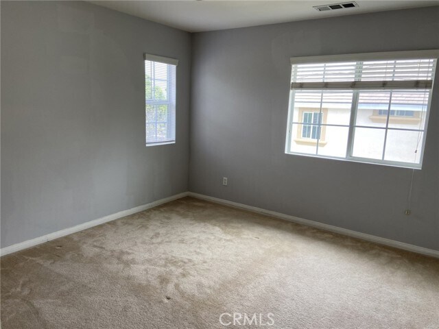 Building Photo - 2467 Taylor Ave