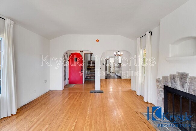 Building Photo - 1616 Fern Pl
