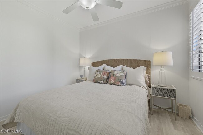 Building Photo - 7040 Pelican Bay Blvd