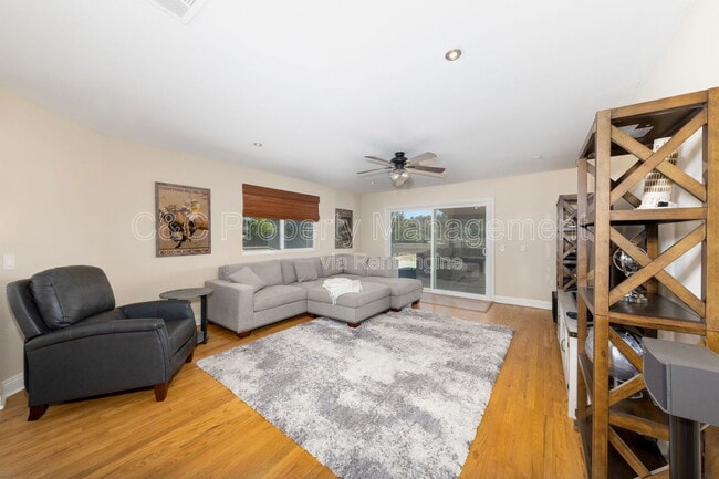 Building Photo - 39550 Calle De Companero