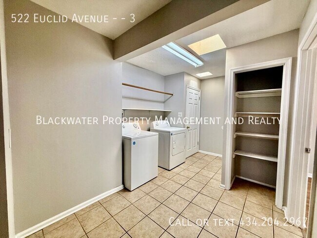 Building Photo - 522 Euclid Ave