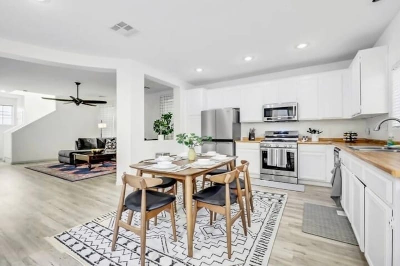 Building Photo - 30 Dovewood Ave