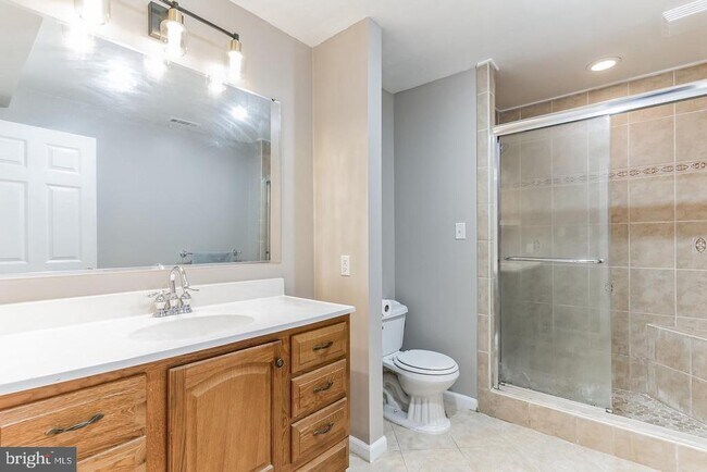 Building Photo - 2213 Herring Creek Dr