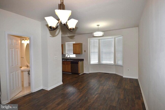 Building Photo - 6340 Demme Pl