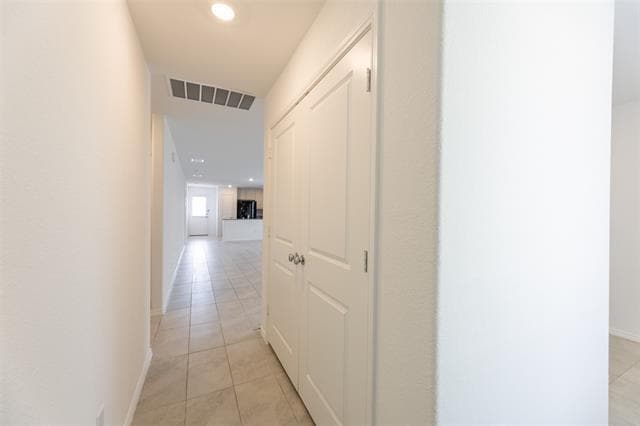 Building Photo - 8705 Whistling Duck Dr