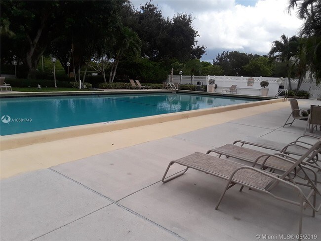 Building Photo - 3499 Oaks Way