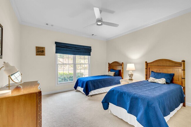 Building Photo - Welcome to the Desirable Landings on Skidaway Island - MIN 6 Month Lease - Fully Furnished