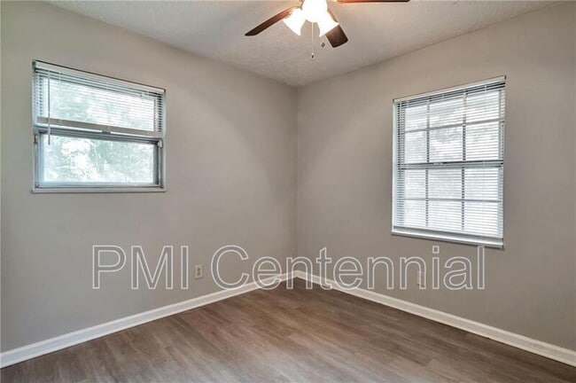 Building Photo - 484 Evergreen Dr