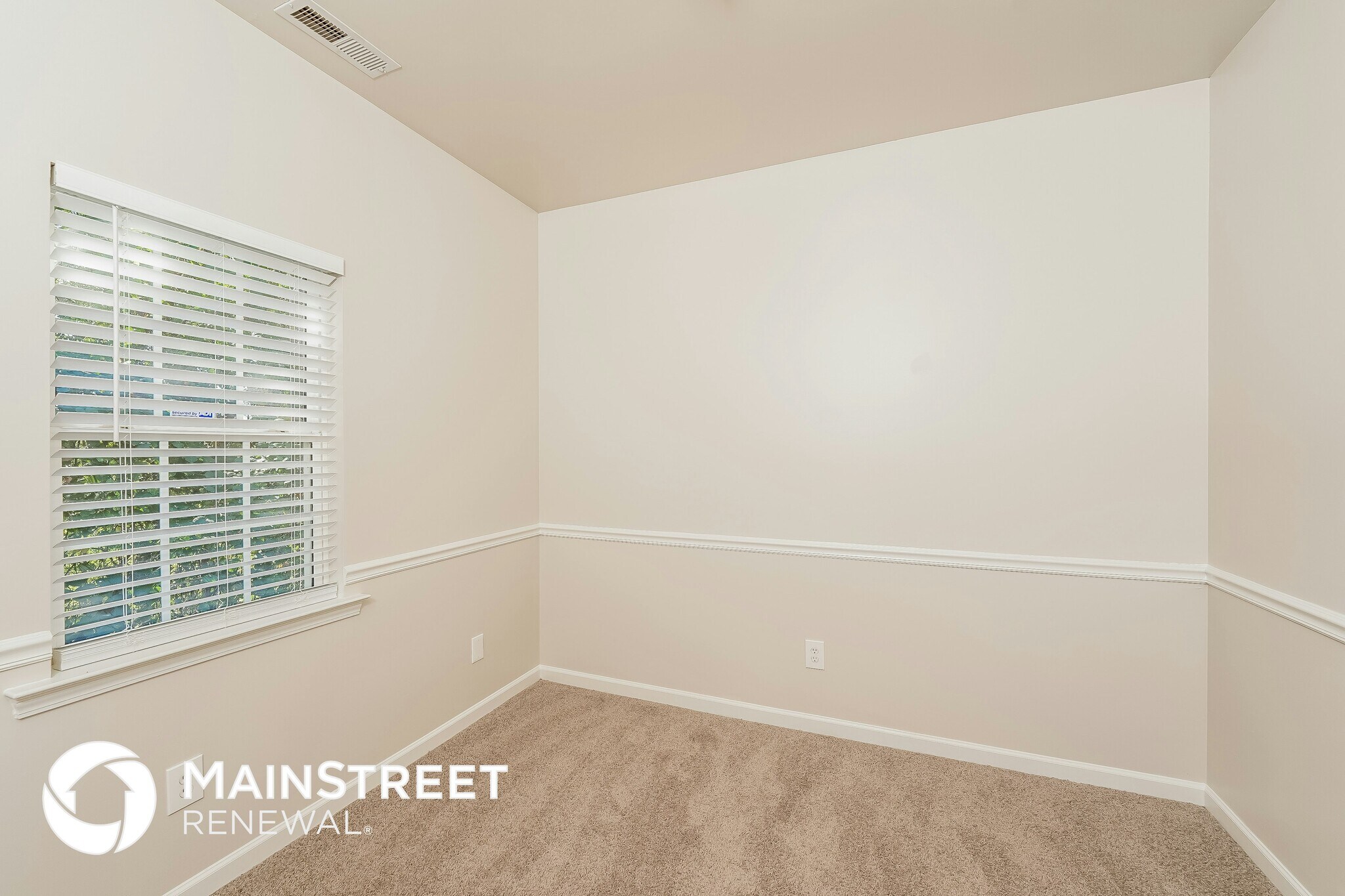 Building Photo - 4821 Southern Oaks Ln