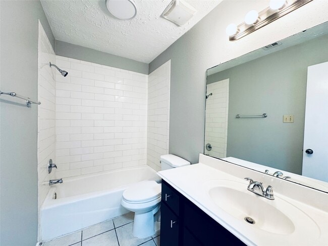 Building Photo - 16203 Indian Mill Dr