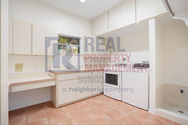 Building Photo - 4510 Hidden Forest Dr