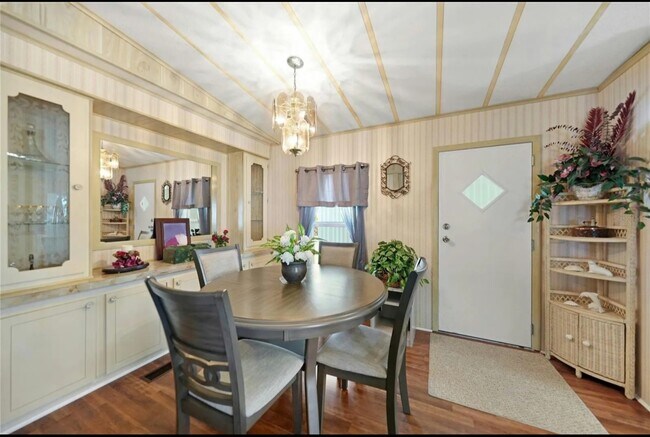 Building Photo - 11291 Grapefruit Ln