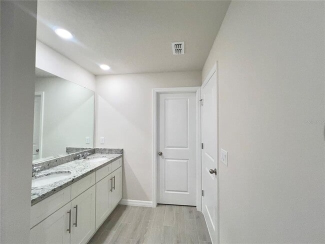 Building Photo - 32441 Limitless Pl