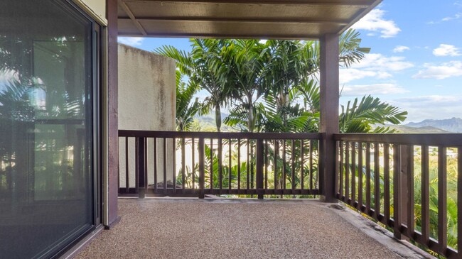 Building Photo - Beautiful 2-Bedroom Townhouse in Kaneohe –...