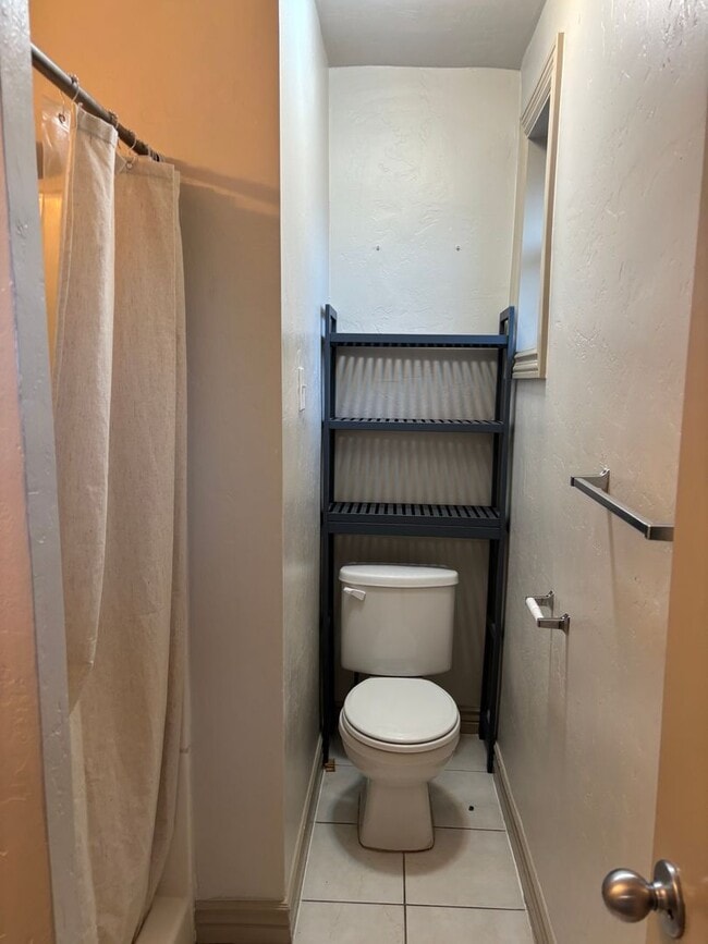 Building Photo - Salt Lake Cottage home 3 bed, 2 baths