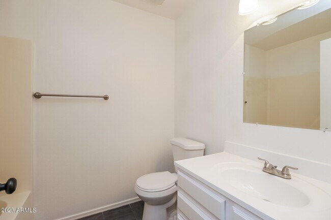 Building Photo - 8116 E Onza Ave