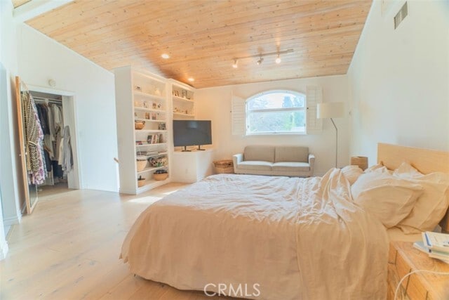 Building Photo - 5179 Canoga Ave