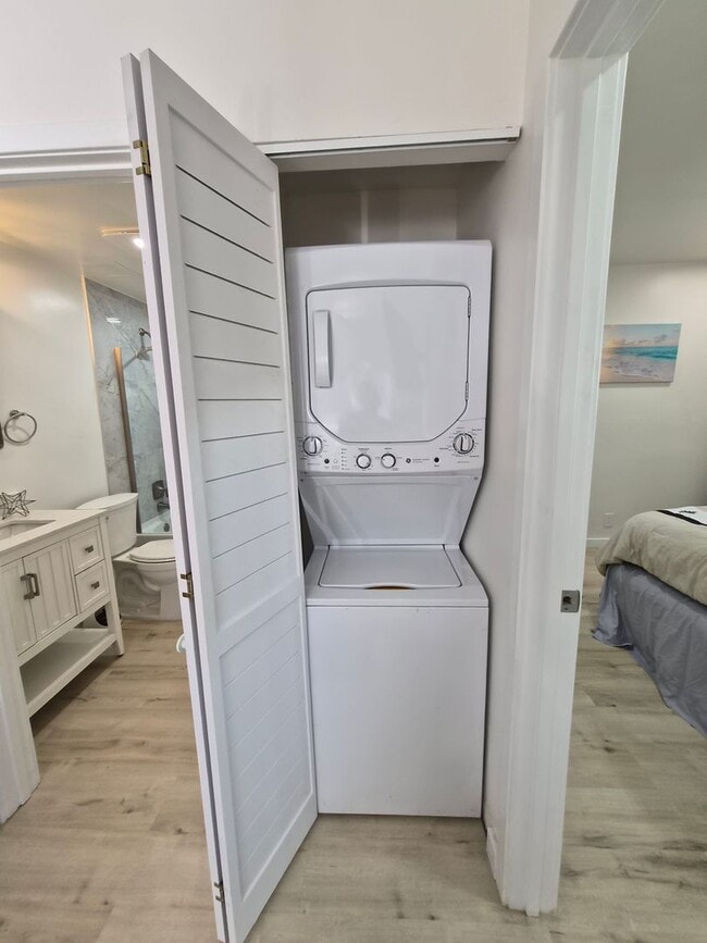 Building Photo - GORGEOUS  BRAND new home (ADU) 1bedroom 1bathroom in single-family neighborhood.