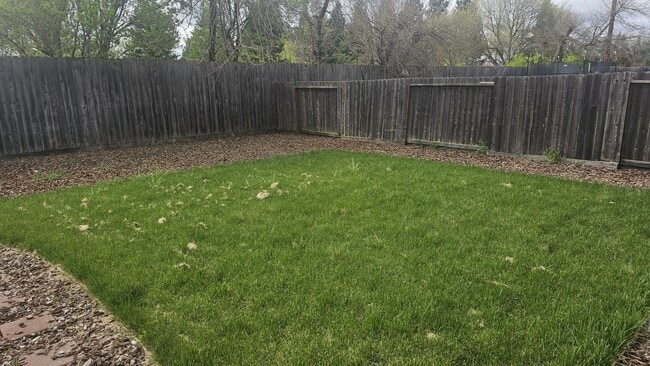 Building Photo - 3157 Rogue River Dr