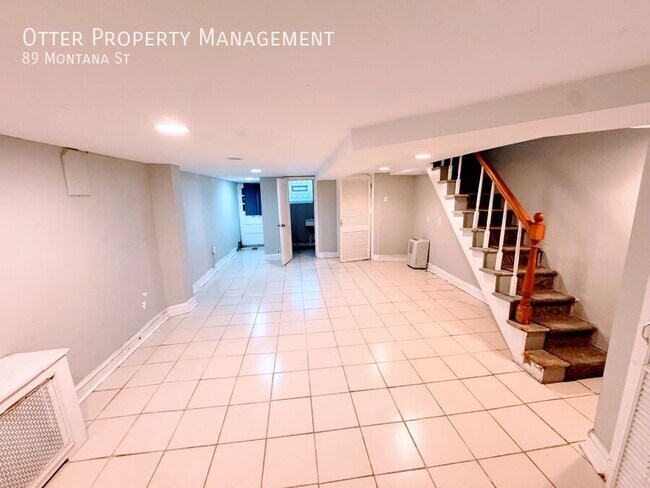 Building Photo - 89 Montana St