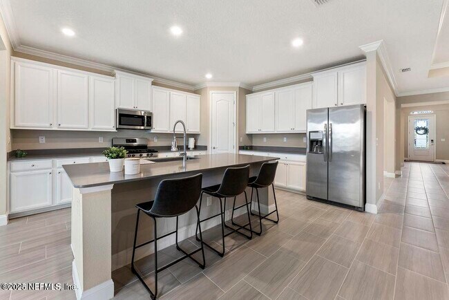 Building Photo - 360 Tintamarre Dr