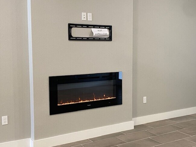 Building Photo - 3806 Negin Dr