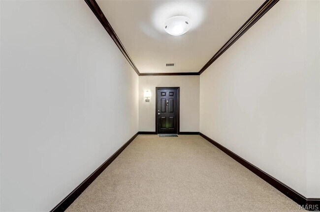 Building Photo - 1270 Strassner Dr