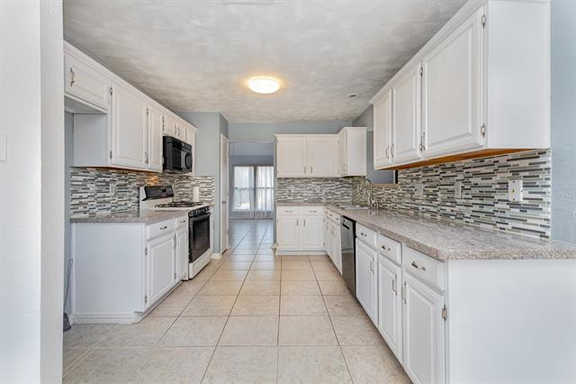 Building Photo - 2019 Lavaca Trail