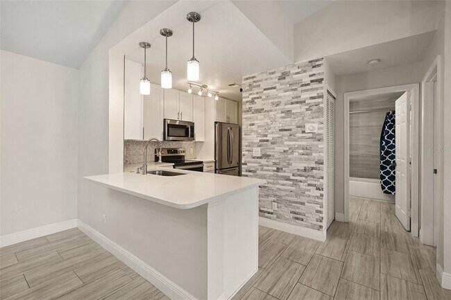 Building Photo - 7511 Seurat St