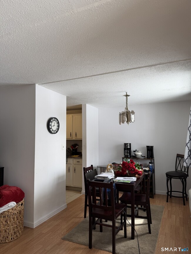 Building Photo - 126 Triangle St