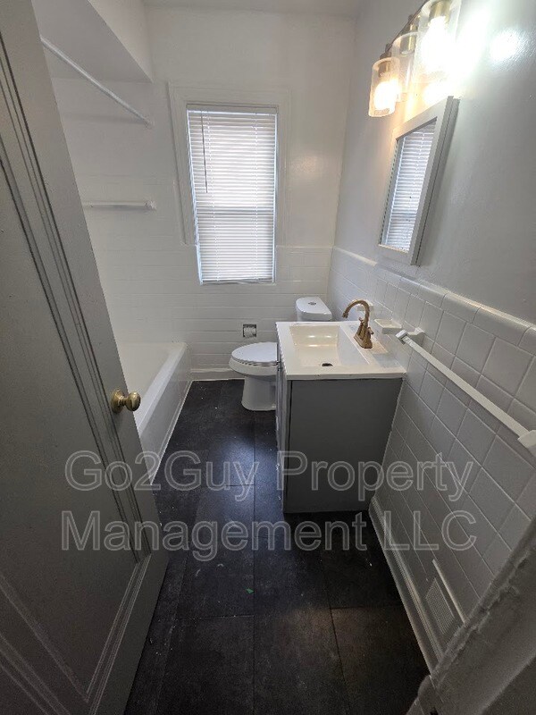 Building Photo - 5728 Bedford St