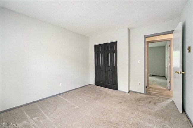 Building Photo - 1492 Ansonia Ave