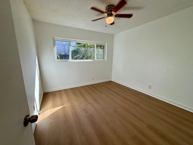 Building Photo - Tujunga Canyon Blvd, 10208-10212