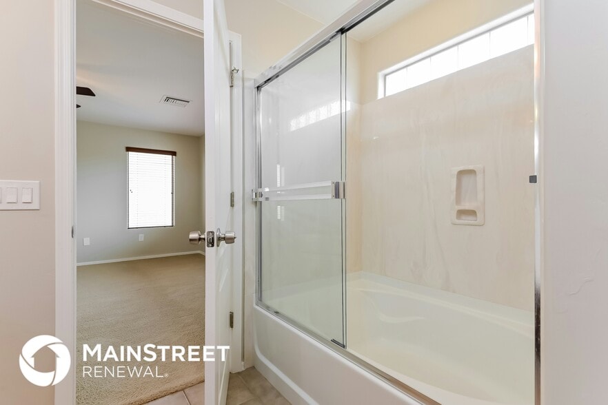 Building Photo - 12534 E Red Canyon Pl