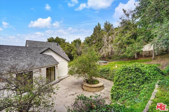 Building Photo - 7450 Palo Vista Dr