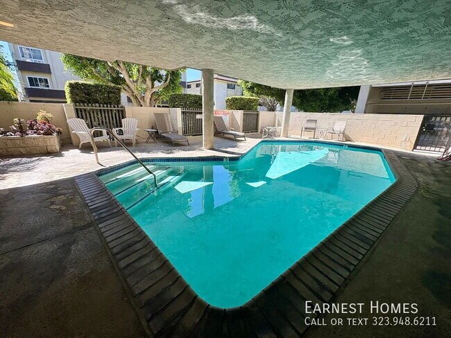 Building Photo - 8740 Tuscany Ave