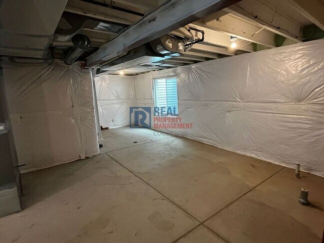 Building Photo - 5955 Rendezvous Pkwy