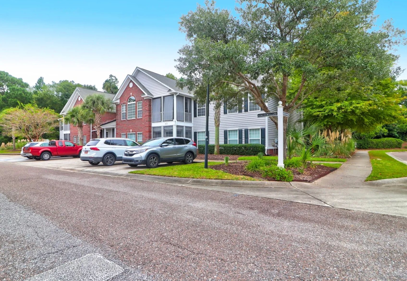 Building Photo - 1328 Kingsford Ln