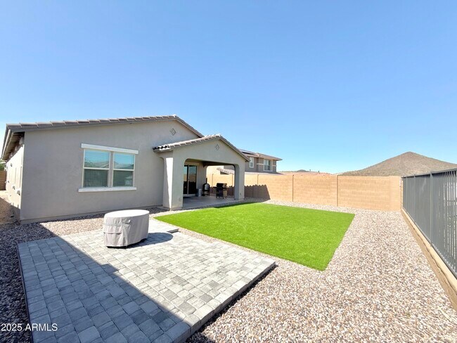 Building Photo - 13303 W Crimson Ter