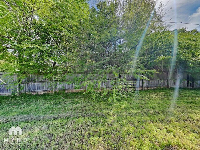 Building Photo - 1234 Grange Way Dr