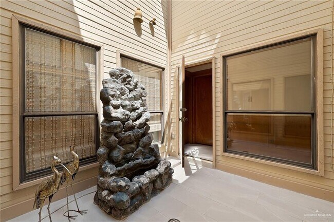 Building Photo - 812 Rio Grande Dr