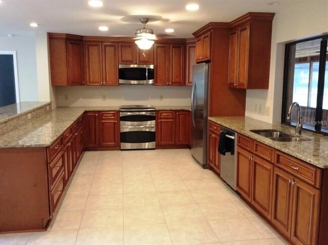 Building Photo - 1804 E Wheeler Rd