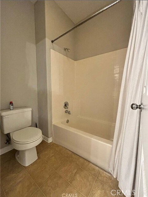 Building Photo - 3715 Club Rancho Dr