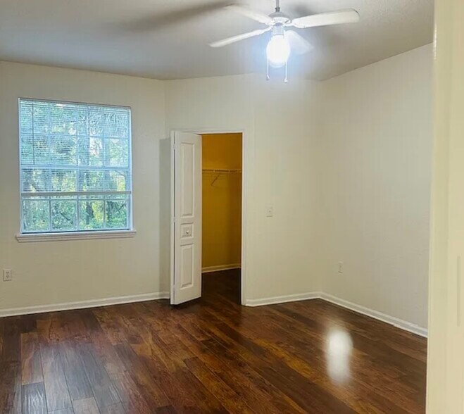 Building Photo - 17112 Carrington Park Dr
