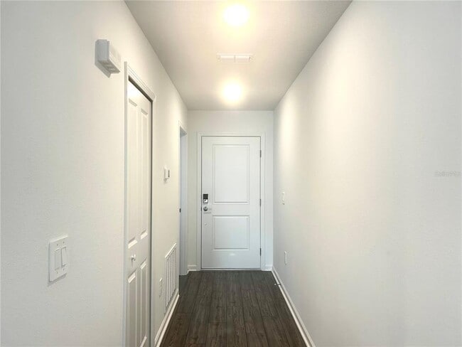 Building Photo - 8480 SW 41st Cir