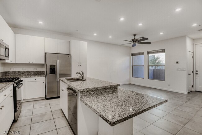 Building Photo - 4356 Vantage Ridge