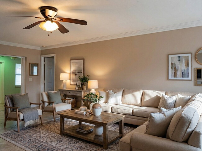 Building Photo - MOVE IN WITH ZERO DEPOSIT - UPDATED 3 BEDROOM HOME IN VENICE